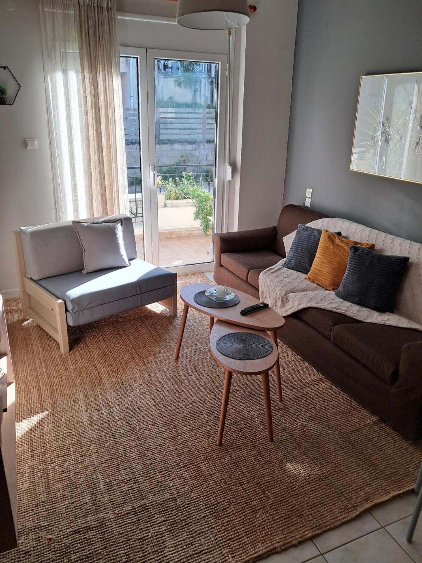 M Home Place Palio Limani Exterior photo